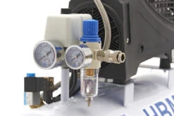 HBM 30 Liter Professionele Low Noise Compressor - Model 2 15 HBM 30 Liter Professionele Low Noise Compressor - Model 2 -Thuisgereedschap Winkel hbm 014 179.jpg 1200x600 e95dbebc88