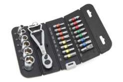 AOK 23 Delige Professionele ¼” Doppenset En Bitset Met Ratel In Handige Opbergetui