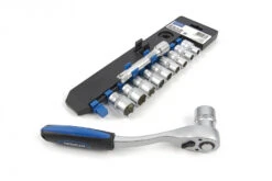 Hyundai 12 Delige Dopsleutel Sets CrV Kunststof Houder 17 Hyundai 12 Delige Dopsleutel Sets CrV Kunststof Houder -Thuisgereedschap Winkel hbm 470 3.jpg 1200x600 b4e20ebc88